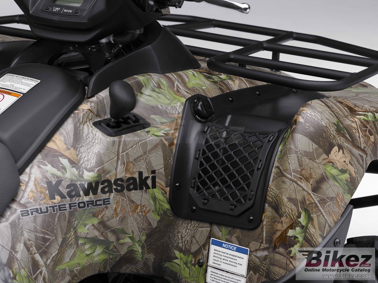 Big Kawasaki brute force 650 4x4i camo picture and wallpaper from Bikez.com